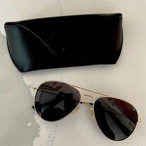 Diff Womens basic aviator sunglasses.